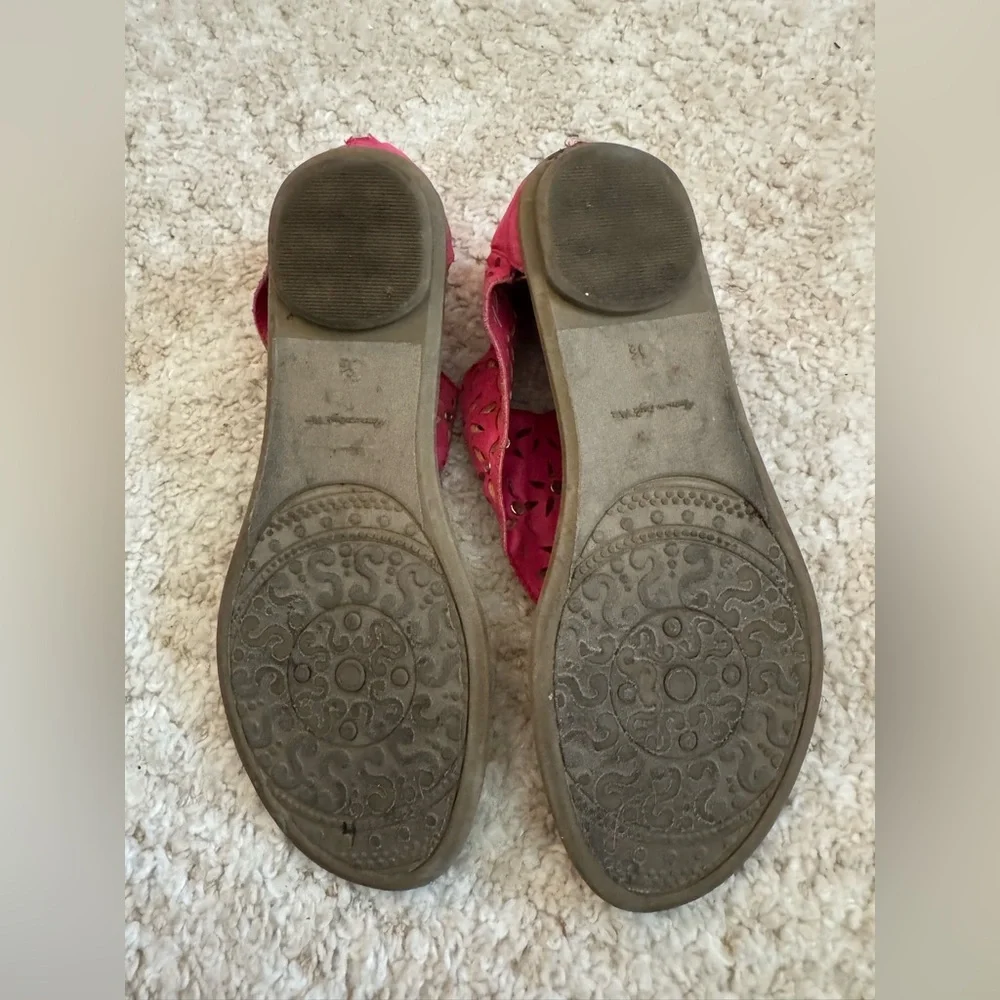 American Eagle girls laser cut rhinestone pink sandals size 3.5